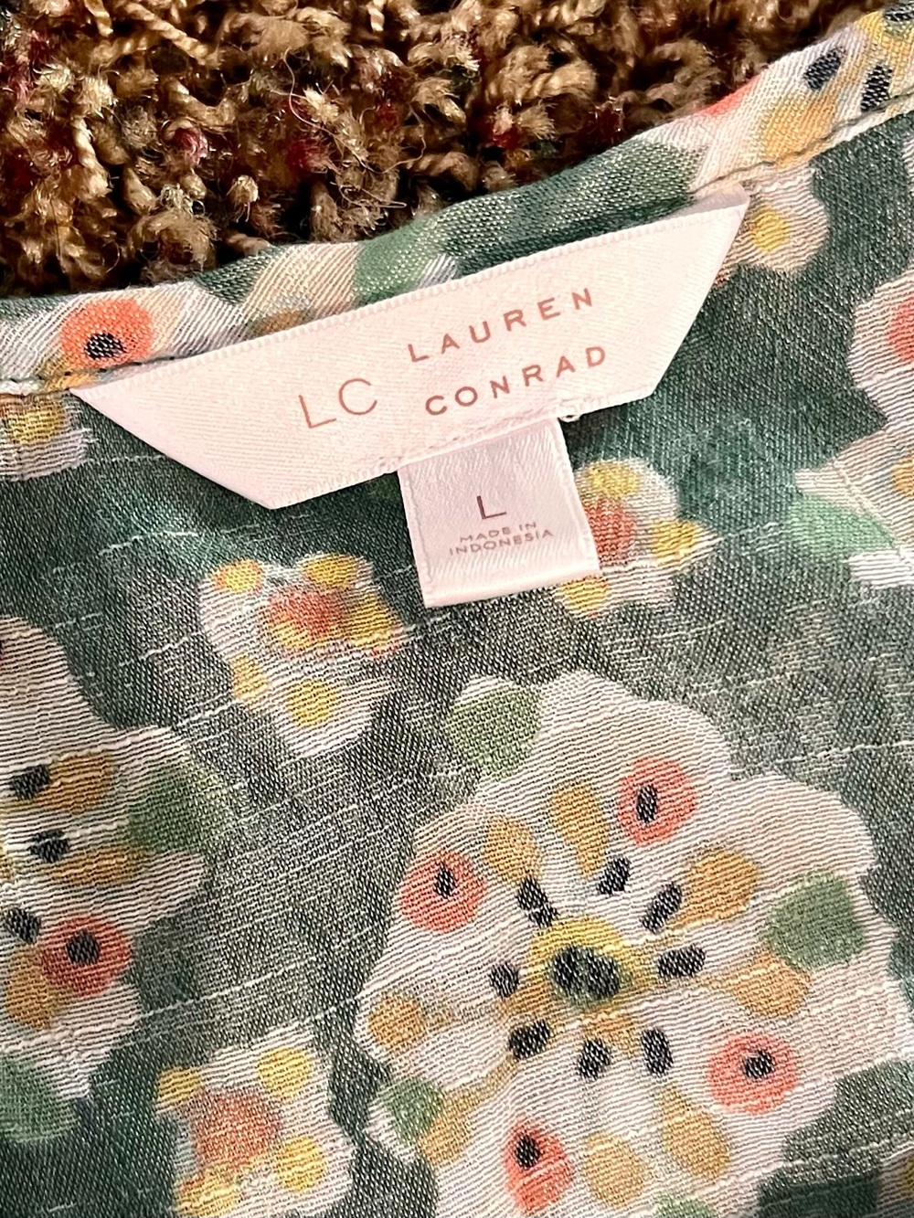 LC Lauren Conrad blouse Large - Picture 6 of 7